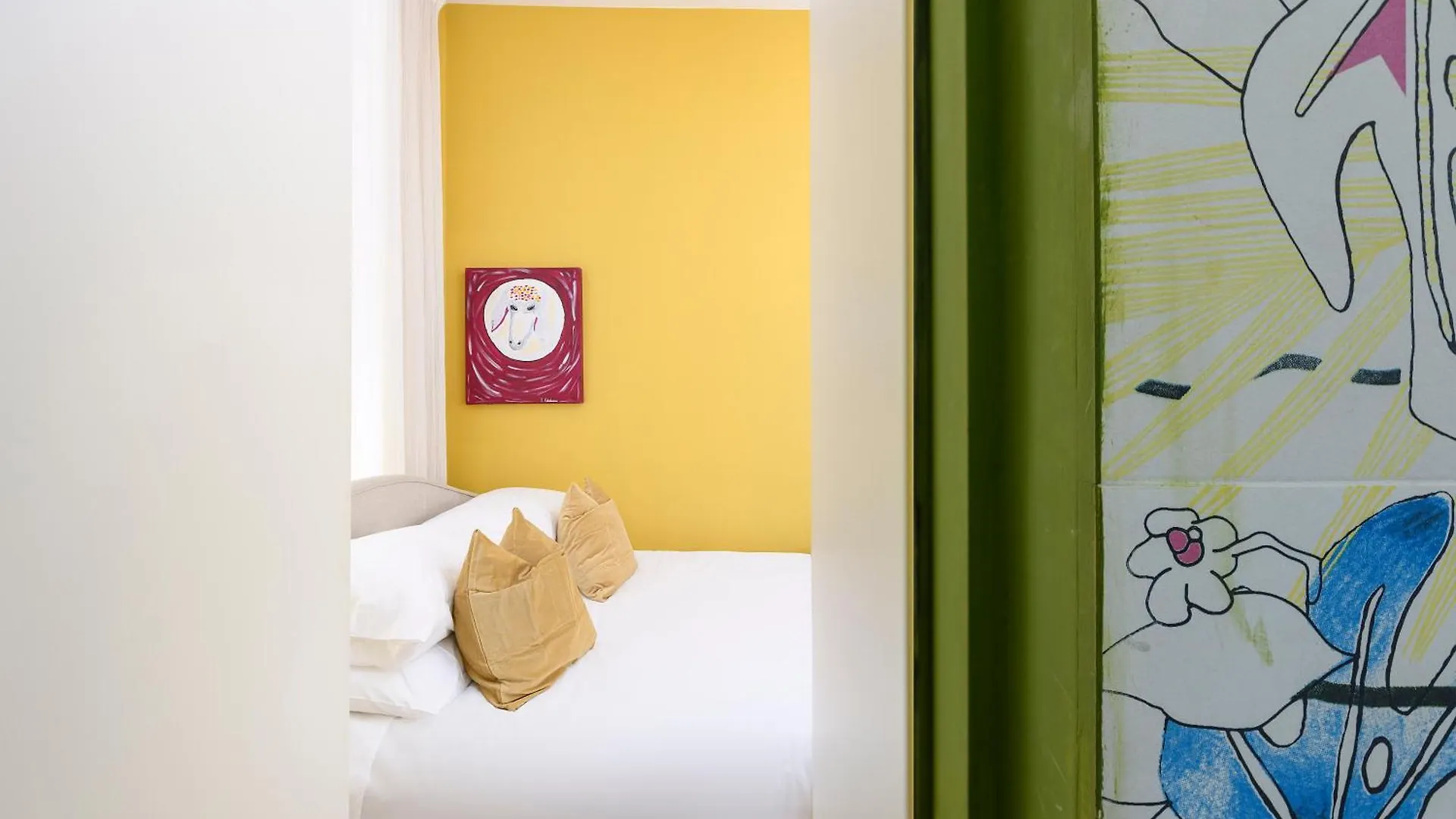 Moon River Luxury Apartment Rome Italy
