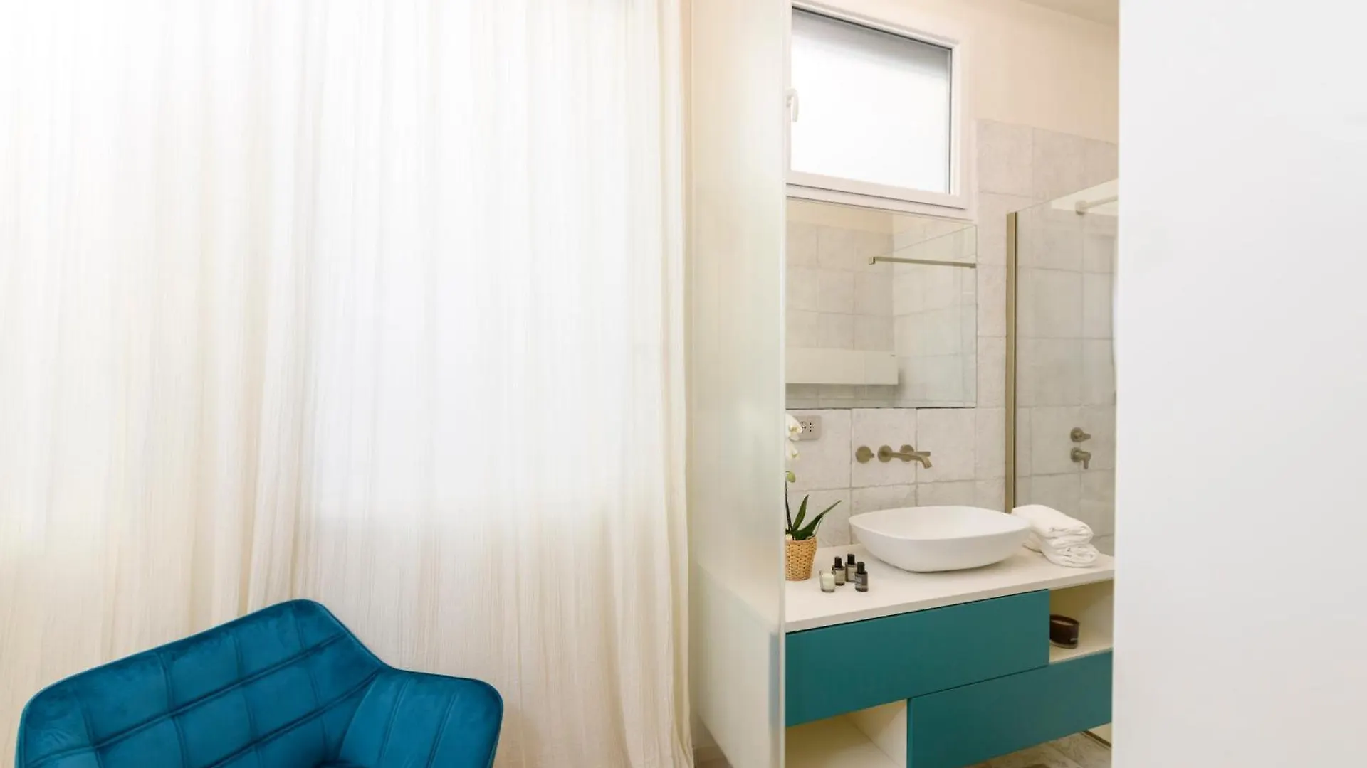 Moon River Luxury Apartment Rome 0*,